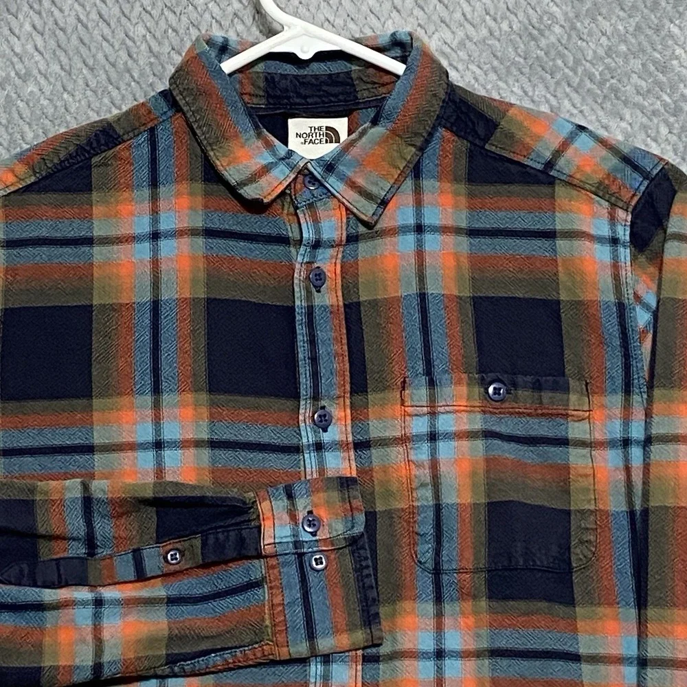 The North Face Shirt Mens Medium Plaid Hayden Pass Button Down Outdoors Hiking
